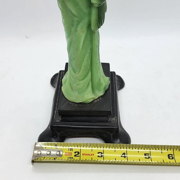 vintage Japanese Geisha with fan and parasol Jade green figure on a stand Italy. - Picture 15 of 15